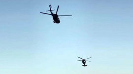 İzmir'in kurtuluşun 100'üncü yılında helikopterler zeybek oynadı